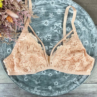 Undie Couture 'Date Night' Lace Bralette - Pale Peach