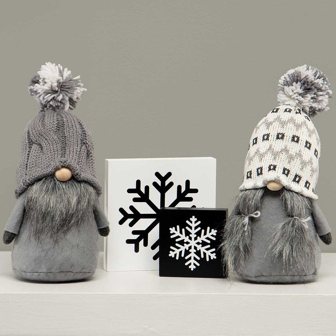 Gray/Cream Gnome with Pom Pom 9"