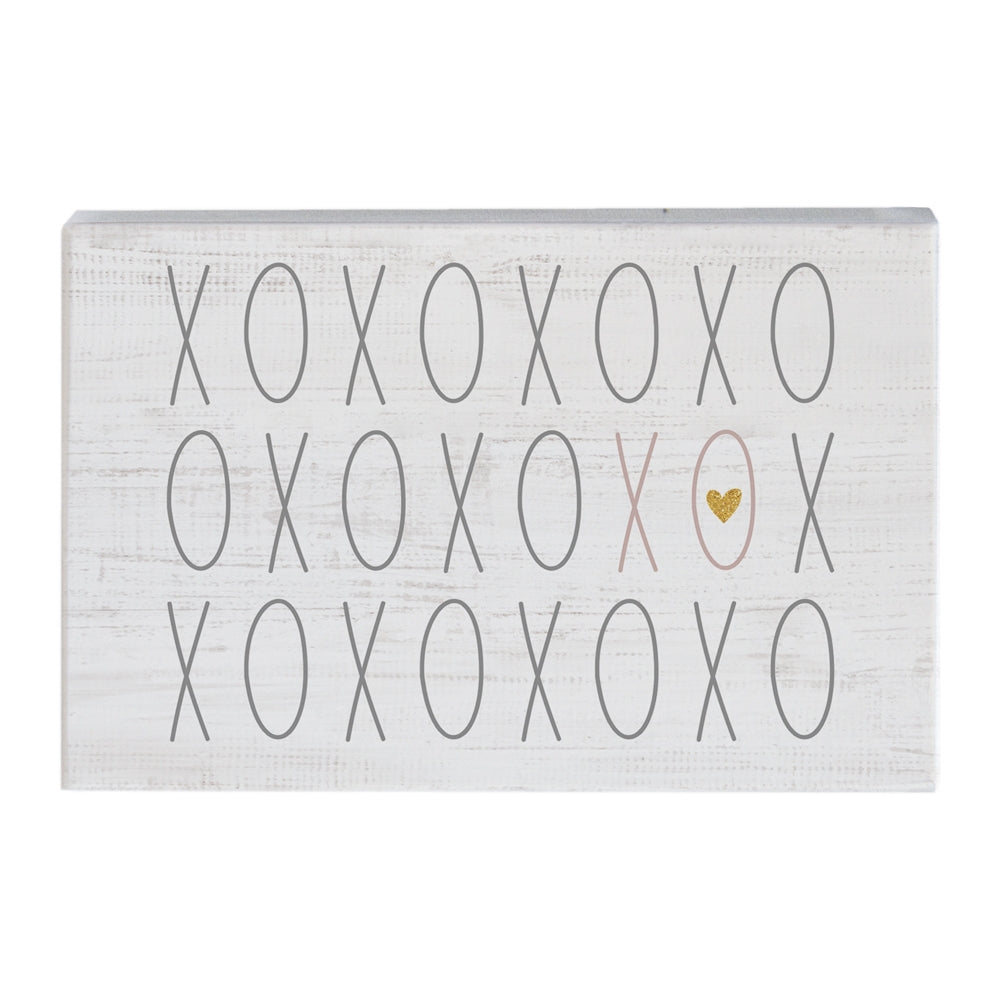 XOXO Shelf Sitter