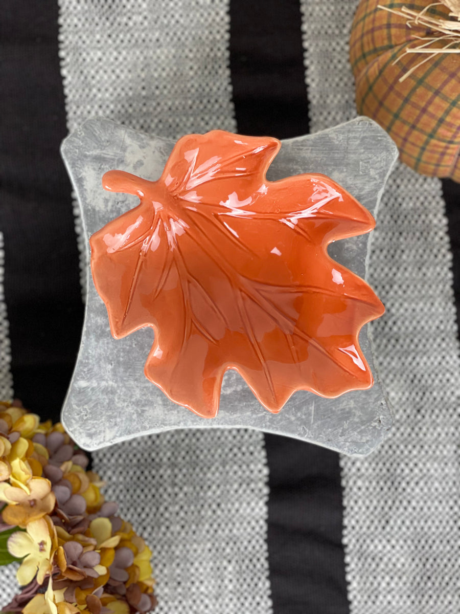 Ceramic Leaf Dish