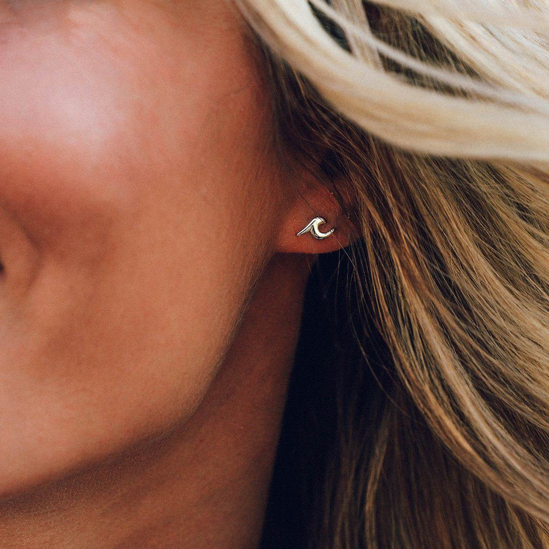 Pura Vida Bracelets - Wave Stud Earrings